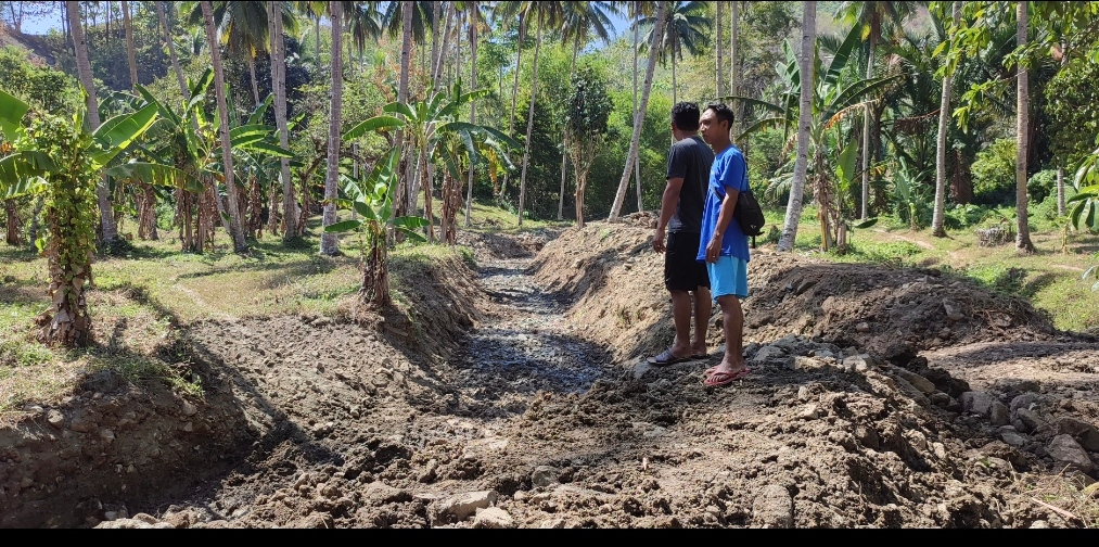 Pantauan : normalisasi sungai untuk antisipasi banjir dimusim penghujan nanti oleh Pemdes Biontong II