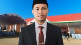 Ketua Divisi Sosialisasi Pendidikan Pemilih, Partisipasi Masyarakat, dan Sumber Daya Manusia KPU Bolmut Firman SY, Stion 