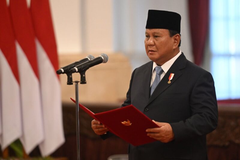 Presiden RI Prabowo Subianto saat berpidato dalam Sidang Kabinet Paripurna yang berlangsung di Istana Negara, Jakarta, pada Rabu (6/11/2024) kemarin