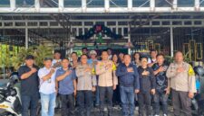 Polres Minahasa Selatan bersama wartawan saat kegiatan ‘Jumpa Pers’ di Rumah Makan Panorama Laut, Kelurahan Pondang, Kecamatan Amurang Timur, Kabupaten Minsel Rabu (4/12/2024). 