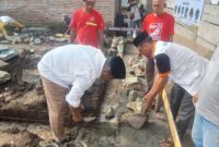 “Setiap batu yang diletakkan hari ini bukan sekadar pondasi fisik, melainkan juga pondasi harapan, kepedulian, dan kebersamaan. Semoga rumah ini menjadi tempat yang penuh berkah dan kebahagiaan bagi mereka yang berhak. Terima kasih kepada para muzaki dan semua pihak yang telah peduli, karena dengan berbagi, kita membangun masa depan yang lebih baik bersama.” Gambar Dok/Baznas Bolmut