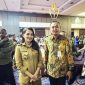 Gubernur Sherly Tjoanda bersama Kepala BKPSDM Kabupaten Bolaang Mongondow Utara (Boltara) Kristanto Nani