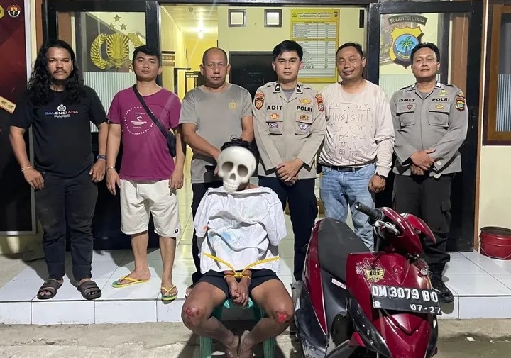 Gambar/Doc: Dipimpin langsung Katim Resmob Aipda Sutrisno Alimuda, Tim Resmob Polres Bolmut berhasil mengamankan terduga pelaku curanmor lintas provinsi usai mengalami kecelakaan di Desa Tombulang, Kecamatan Pinogaluman.
