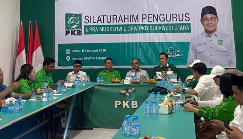 Ketua DPW PKB Sulut Yusra Alhabsyi bersama jajaran pengurus saat silaturahim dan Pra Muskerwil DPW PKB Sulut di Kantor DPW PKB Sulut, Manado, Rabu (11/2/2026).