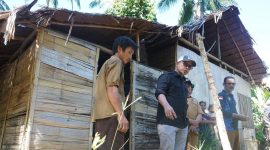 Bupati Boltara, SJL bersama Kadis Perkimtan Ramin Buhang, turun langsung meninjau kondisi rumah warga calon penerima bantuan RTLH guna memastikan program tepat sasaran dan berdampak nyata pada selasa (14/4/2026) kemarin. 