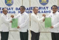 Komitmen pembenahan birokrasi terus berjalan, Sekda Abdullah Mokoginta melantik dua pejabat strategis guna memperkuat kinerja pemerintahan.