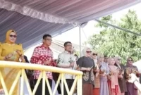 Perwakilan Pemerintah Kota Kotamobagu menghadiri Gorontalo Karnaval Karawo 2026 sebagai upaya memperkuat hubungan antardaerah dan membuka peluang kolaborasi di bidang pariwisata serta ekonomi kreatif.